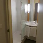 Ibis Centre Hotel 3*