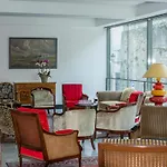 Hotel Ibis Centre 3*