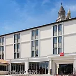 Ibis Centre Hotel 3*