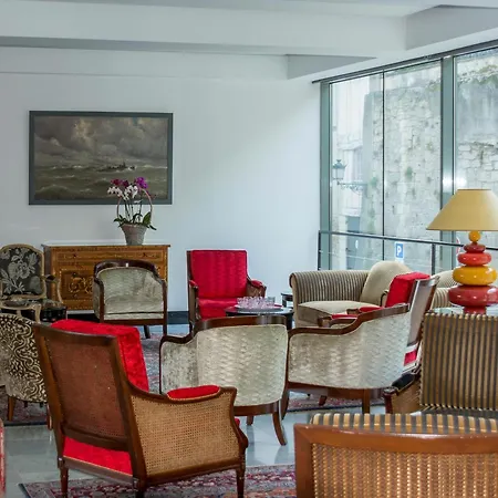 Hotel Ibis Centre 3*