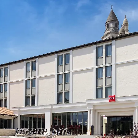 Ibis Centre Hotell 3*