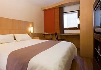 Ibis Centre