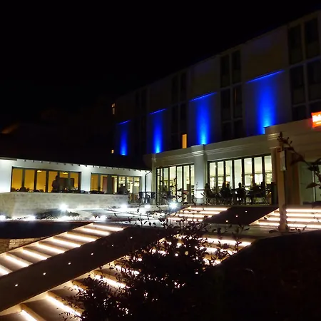 Hotel Ibis Centre 3*