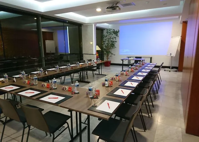 Ibis Centre 3*