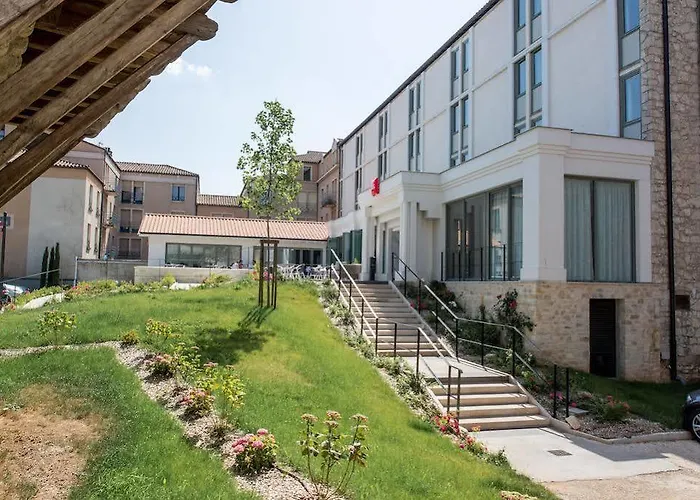 Ibis Centre 3*